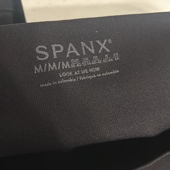 SPANX Look at Me Now High-Waisted Seamless Leggings Black Size M - Picture 8 of 8